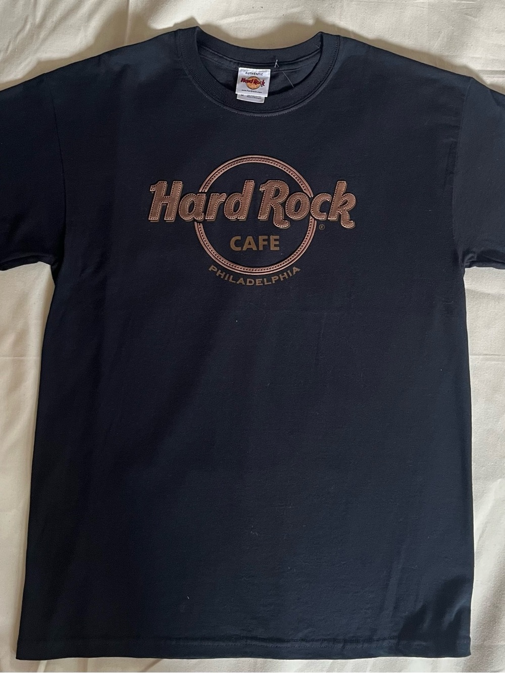 Hard Rock Cafe Black Shirt with leather Logo - Philadelphia Print. Size Medium